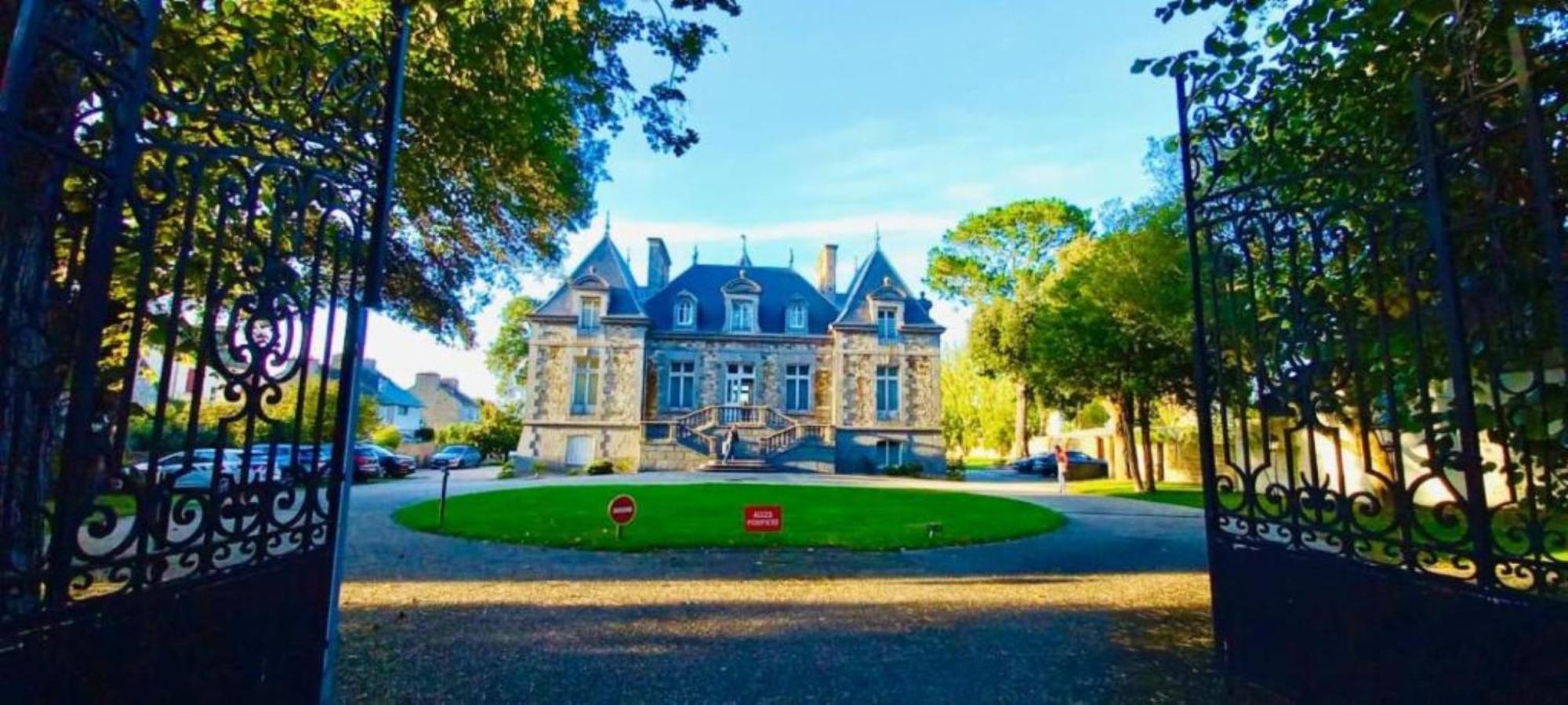 Manoir Le Castel & Villa Beaumaris Saint-Malo Exterior photo